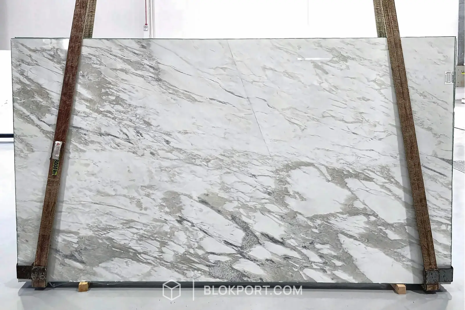 Namib Calacatta Polished