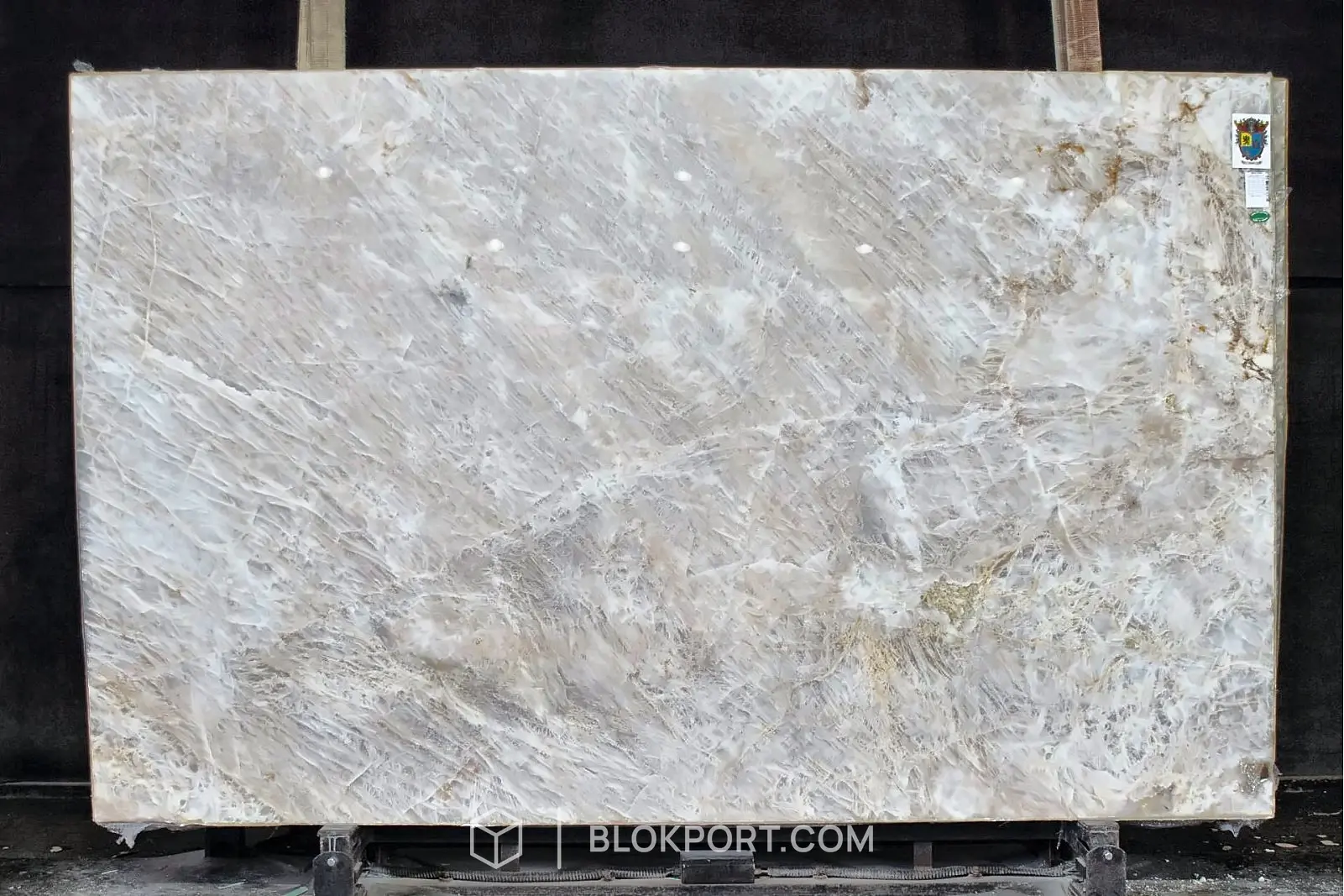 Cristallo Quartzite Polished