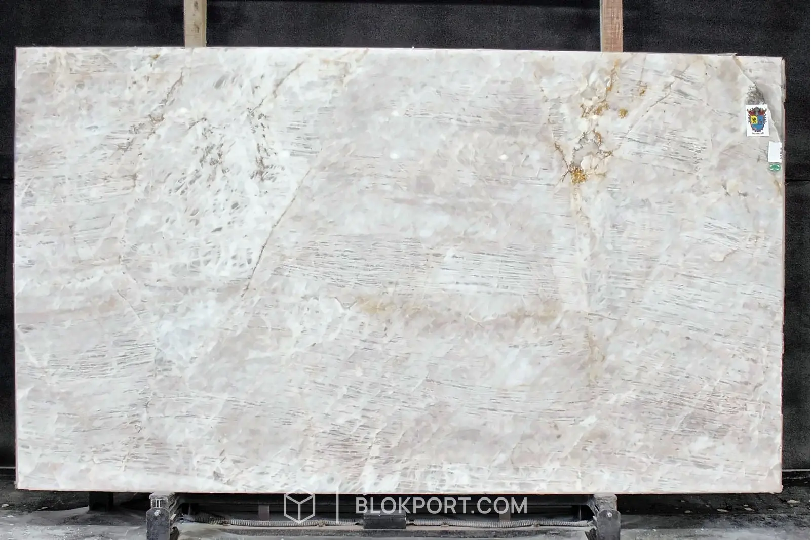 Cristallo Quartzite Polished
