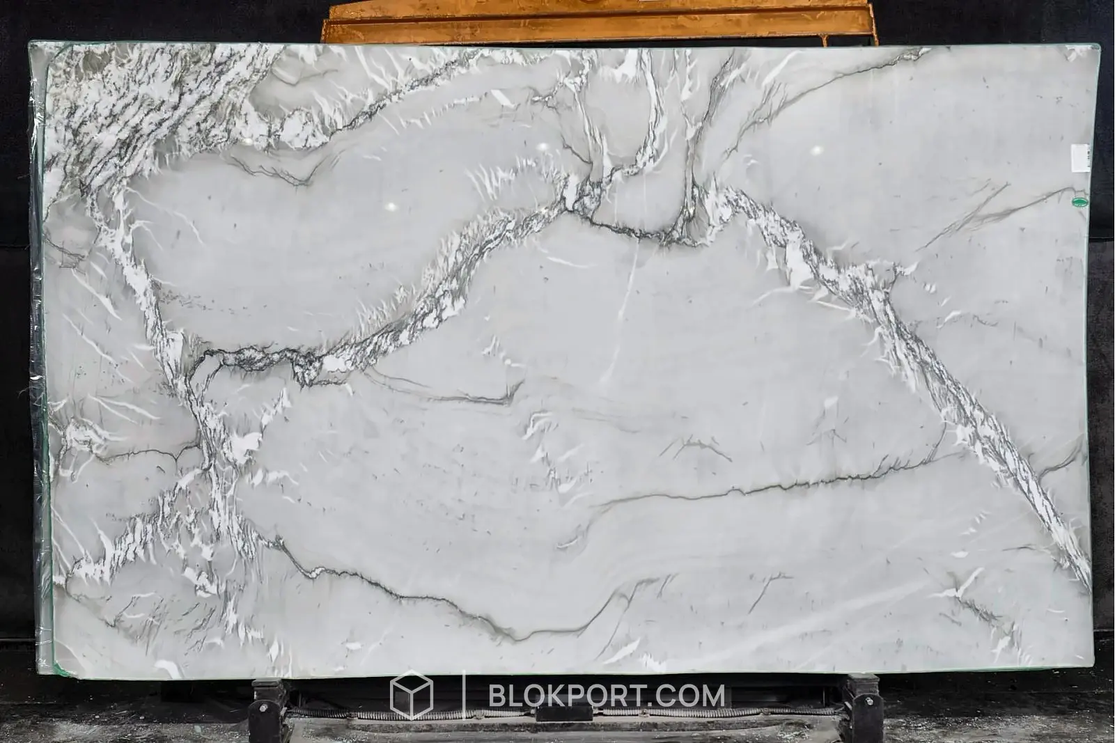 Carrara Monte Bianco Polished