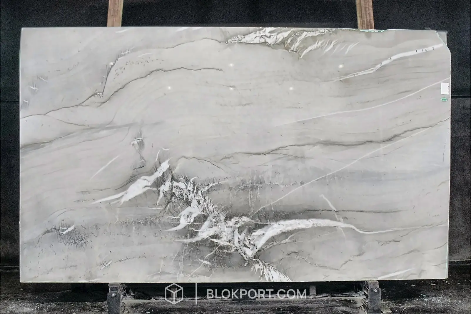 Carrara Monte Bianco Polished