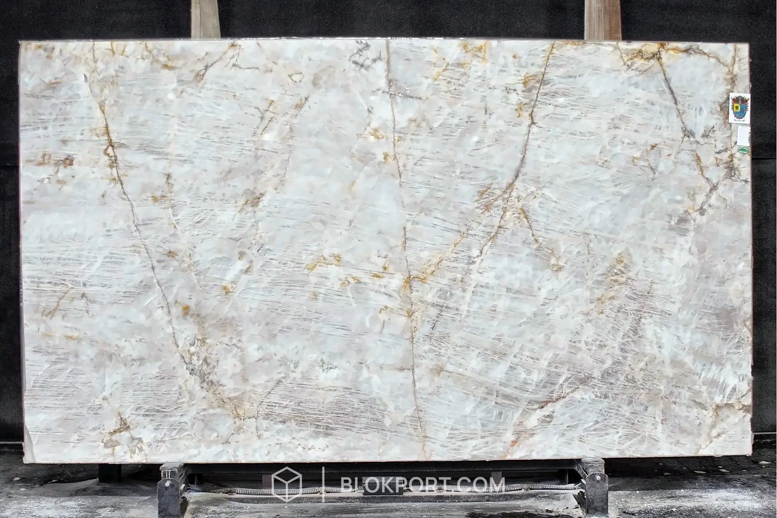 Cristallo Quartzite Polished