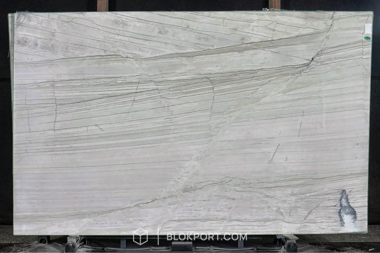Lux White Polished