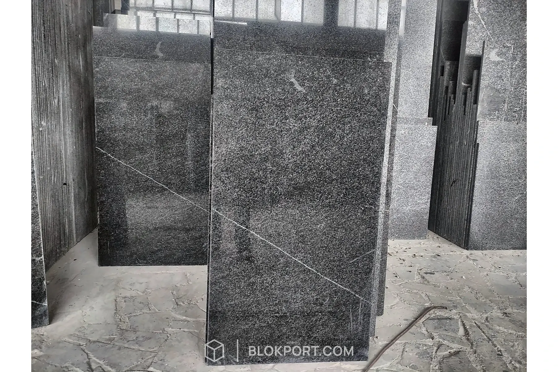 Tiger Black Polished