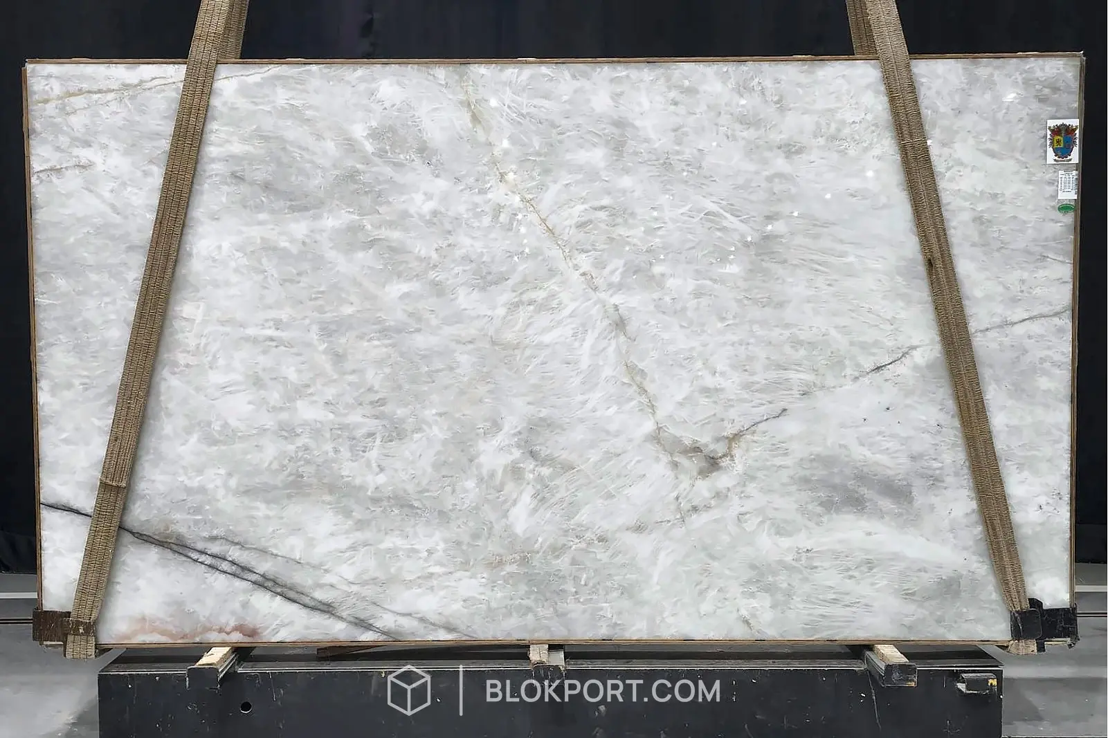 Iluminato Polished
