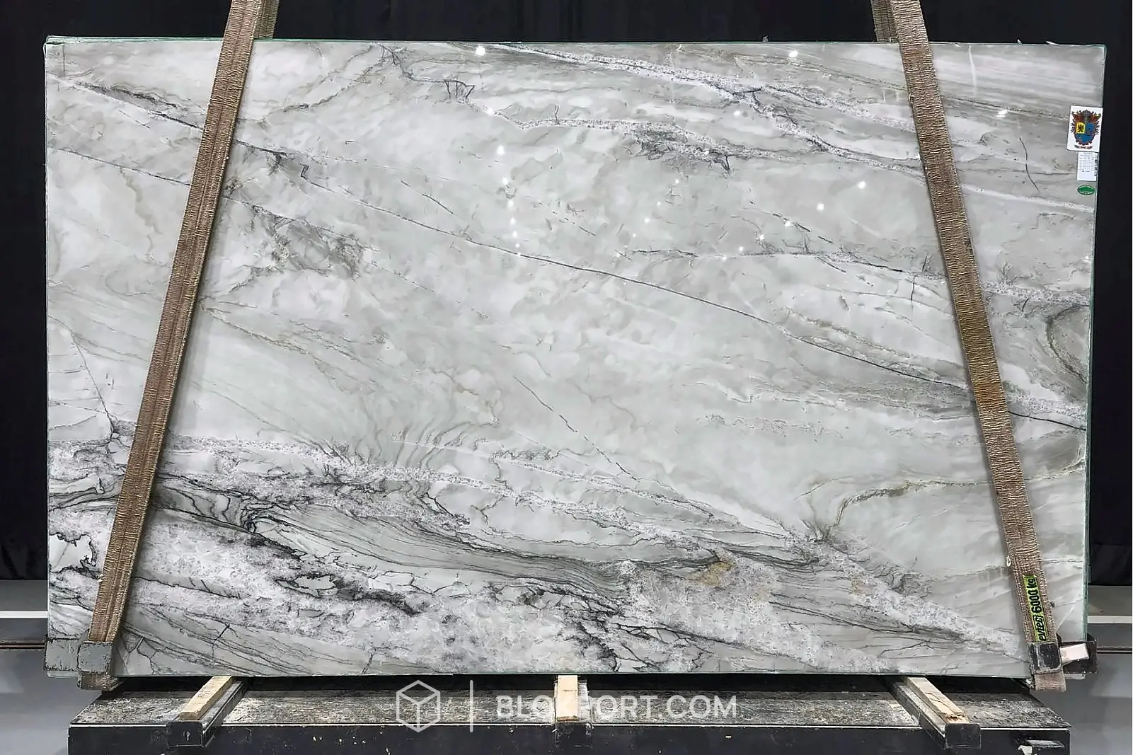Fantasy Lux Polished