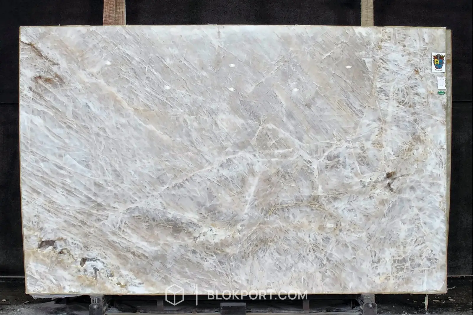 Cristallo Quartzite Polished