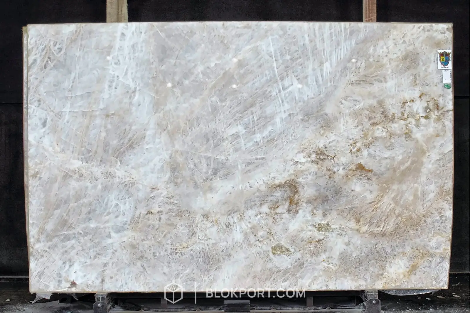 Cristallo Quartzite Polished