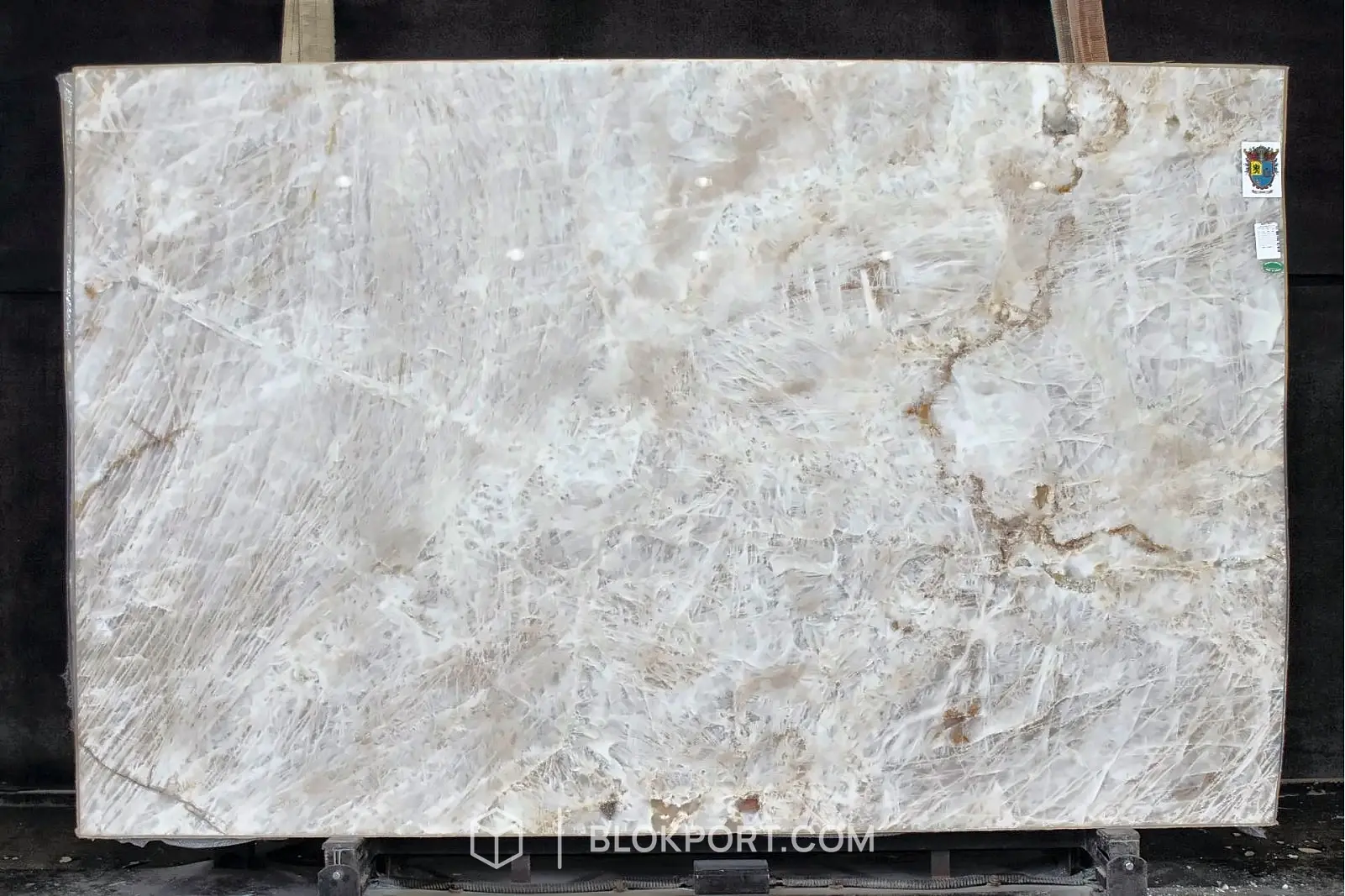 Cristallo Quartzite Polished