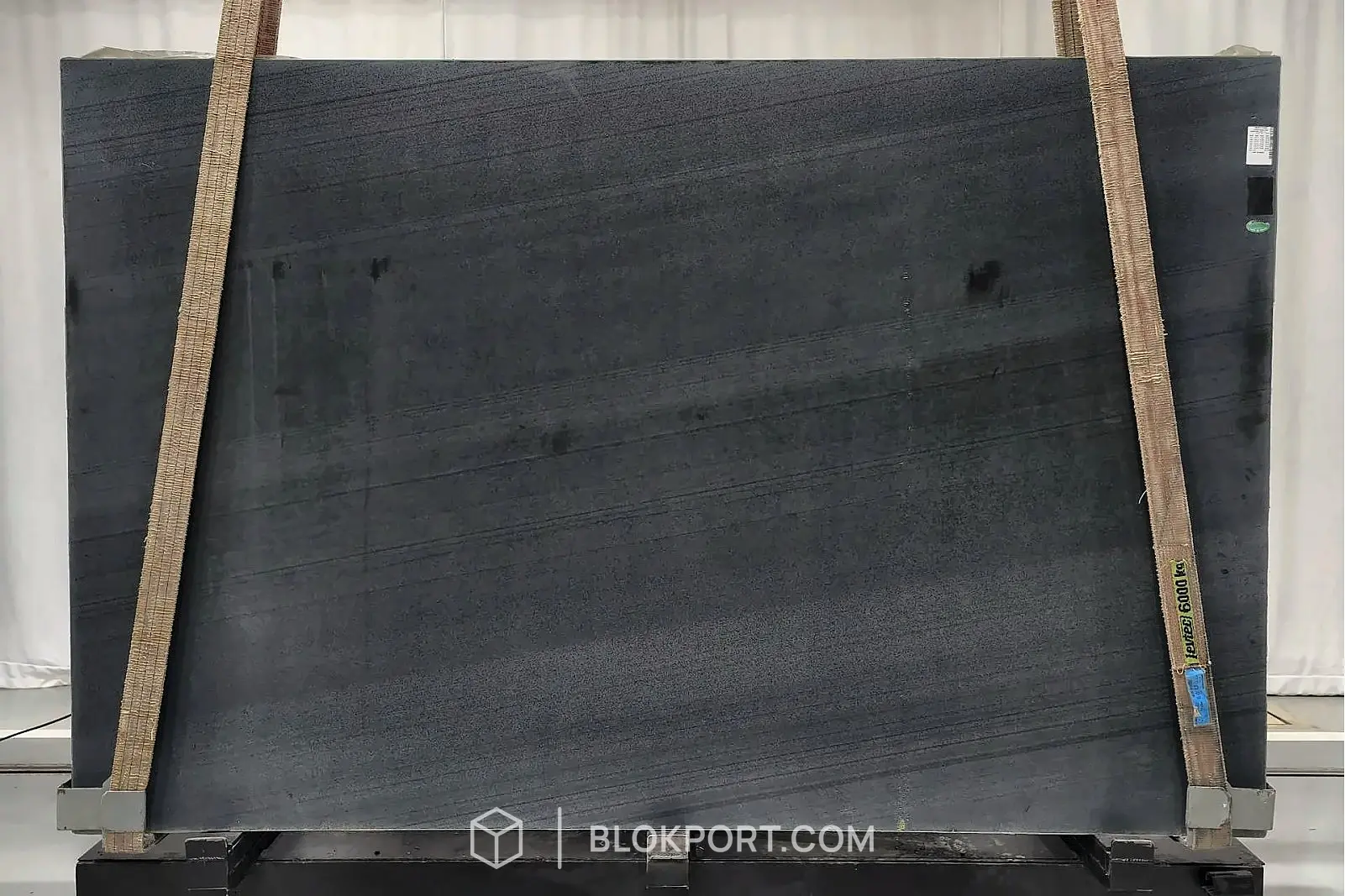 Anthra Black Honed
